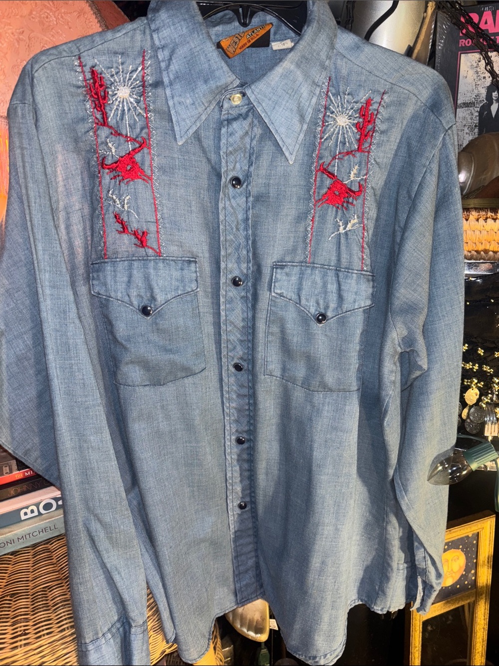Men's Light Blue Embroidered Western Button-Down Shirt